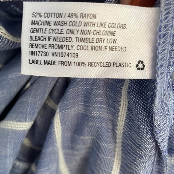 Universal Thread - Picture 4 of 6